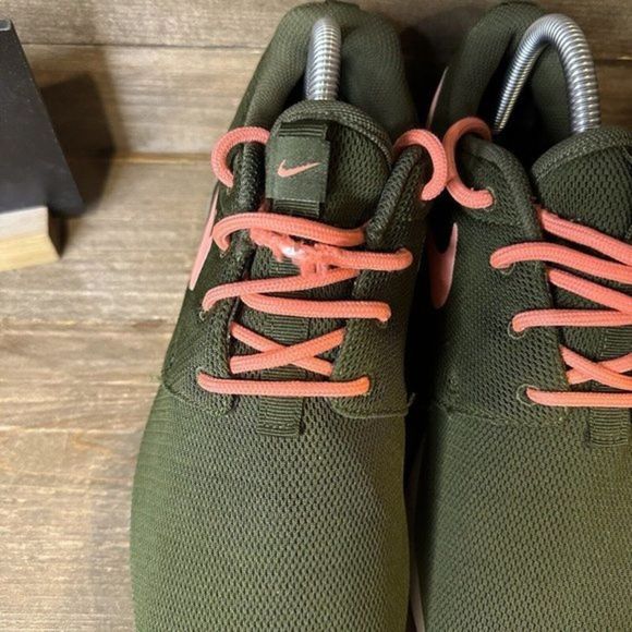 Womens Nike‎ Roshe One Legion Olive Green Athletic Shoes Sneakers Size 9.5 M GUC - Picture 4 of 7